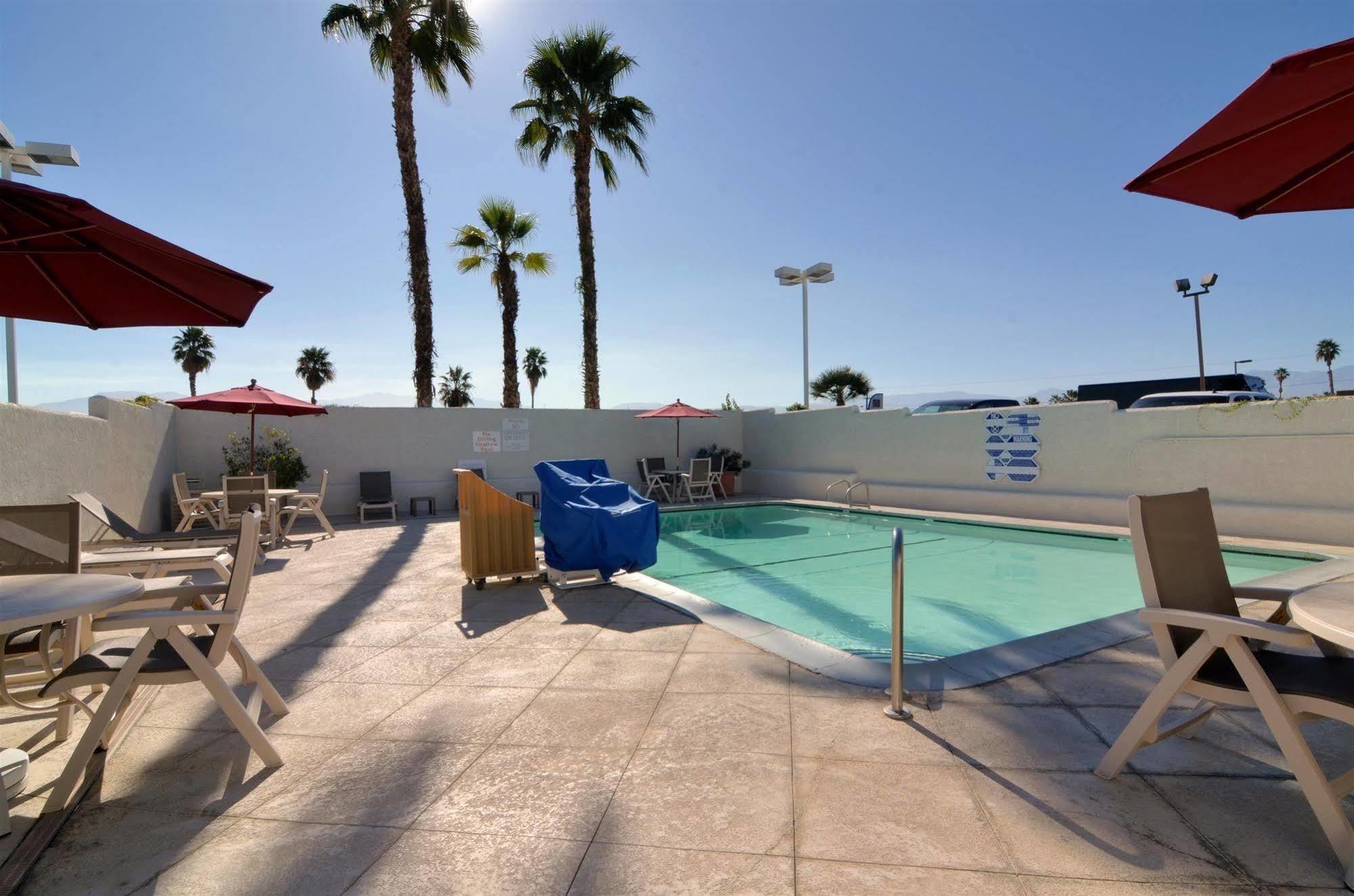 Motel 6-Palm Desert, Ca - Palm Springs Area Bermuda Dunes Buitenkant foto